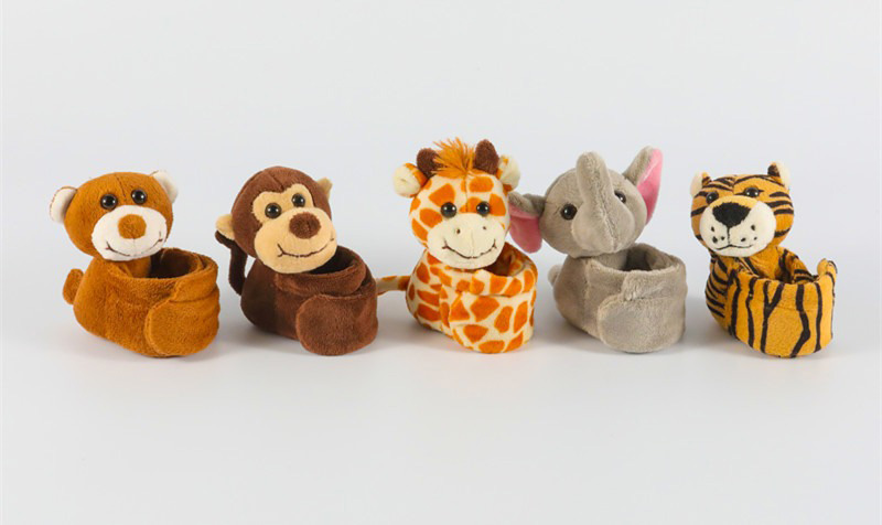 A set of animal-themed plush finger puppets including a bear, monkey, giraffe, elephant, and tiger, designed for interactive play and storytelling.